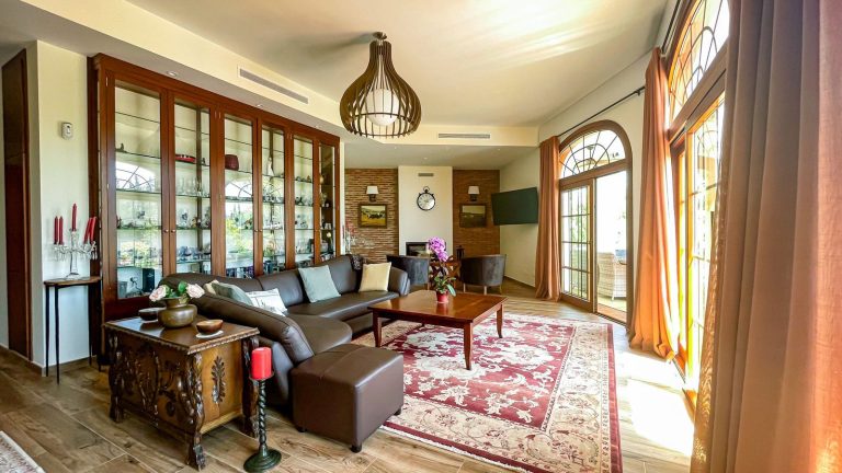 9bb6a266d10ec6c046f2d932a7438ba3 - 5