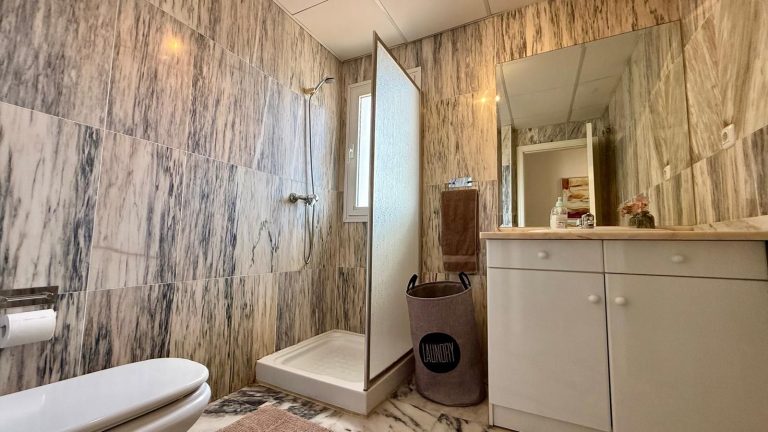 9cd773036c828e6bc6f6c6b68b203299 - 11