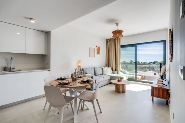 9d25d1a85eb6ae5c475e3244ffb5c3d9 - 6