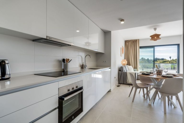 9d25d1a85eb6ae5c475e3244ffb5c3d9 - 9