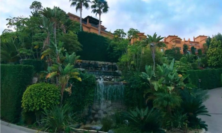 9da9f9a280aeddc68a631d7b8f8c056e - 10