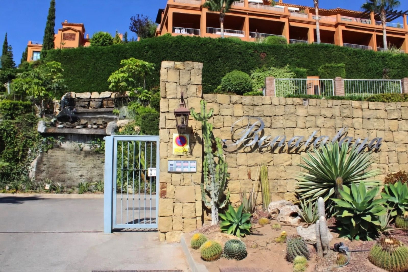 9da9f9a280aeddc68a631d7b8f8c056e - 2