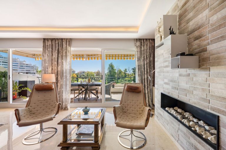 9def8e00d2f6c45da0243f4977acd22f - 15