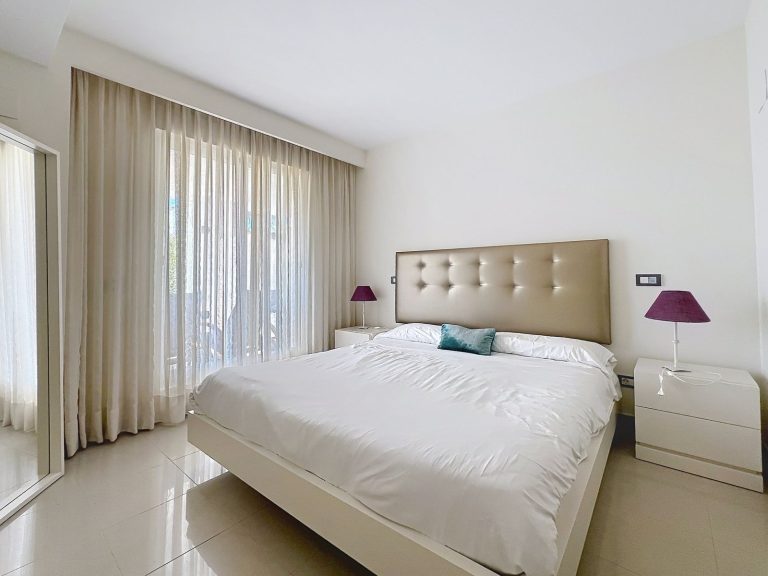 9e08c531dd94846fc2e80ddf5b22159f - 12