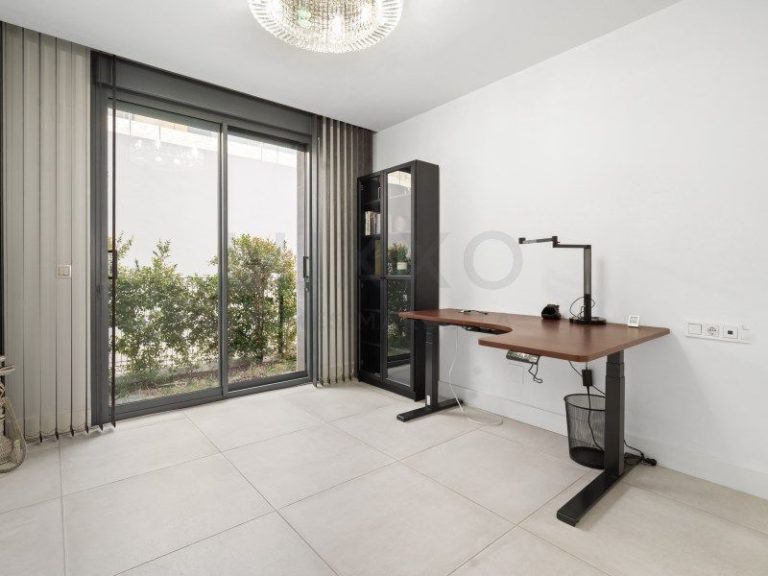 9efcaff58b9bbb8d3ab204dfa824646b - 13