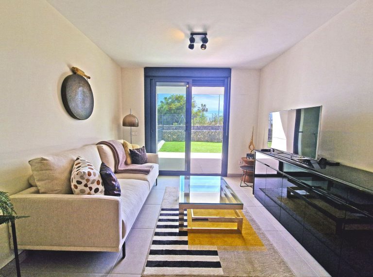 a0107e03c846061641b060e5e0c790e4 - 14