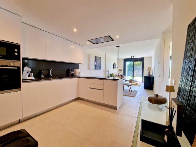 a0107e03c846061641b060e5e0c790e4 - 6