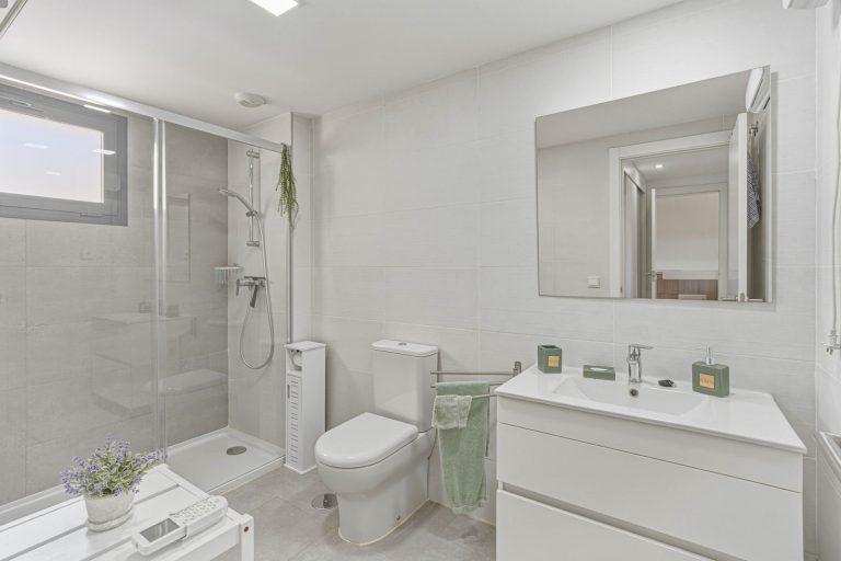 a015510c46dd2588b1b247c85b890f3b - 16