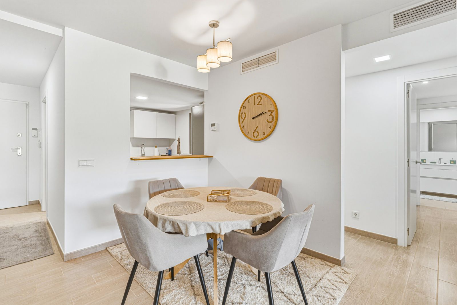 a015510c46dd2588b1b247c85b890f3b - 6