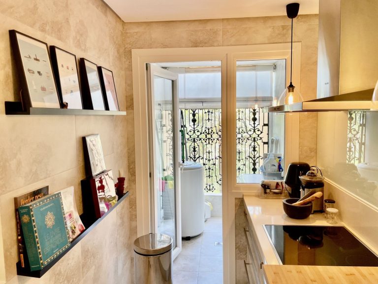 a021eb52ac826e7398a0c64e5d463200 - 15