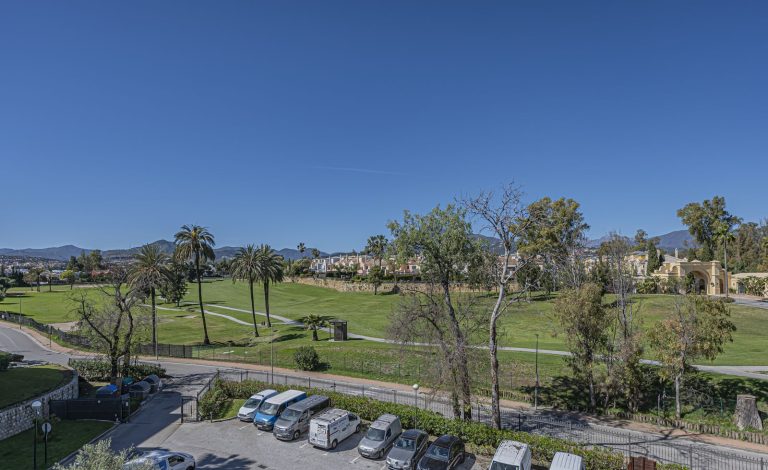 a08fbb2c4203411f16775dd2c3f52474 - 13