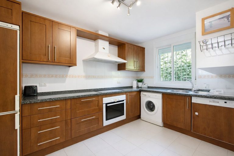 a0ae96030198de3dc1d5742d9b5bef70 - 14