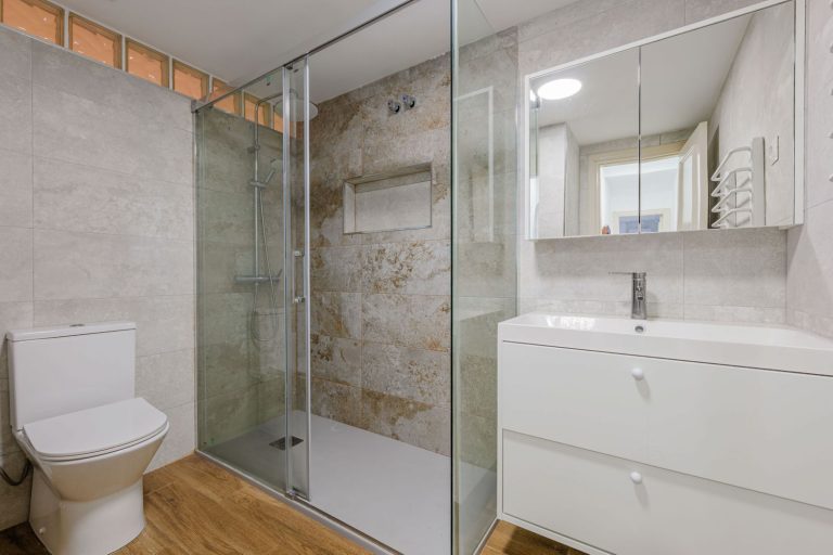 a27a99d8b205c54289dae8d9eb124067 - 16