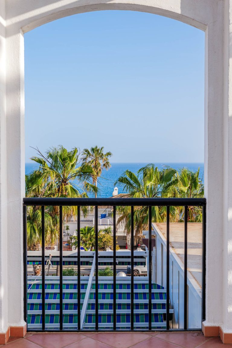 a27a99d8b205c54289dae8d9eb124067 - 7