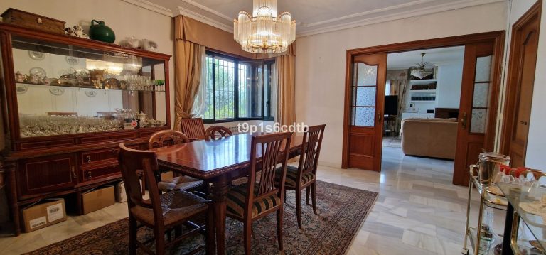 a2e6a9af7769d03bce1fe0cc6bec0f04 - 11