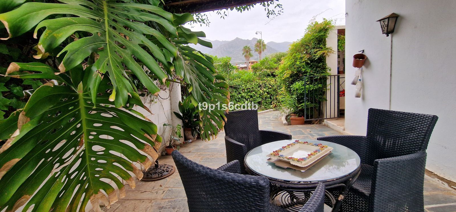 a2e6a9af7769d03bce1fe0cc6bec0f04 - 5