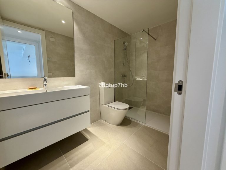 a371fd0f4643b105771577cb66beb58e - 10