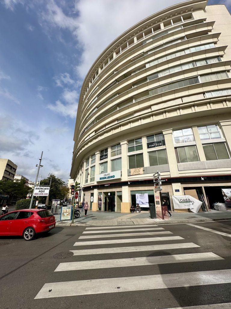 a403c3b9ee6d84b471dda28d17cfa97f - 1