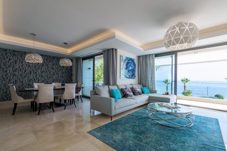 a409333d57b8eda7536422ddb9d4b17b - 1