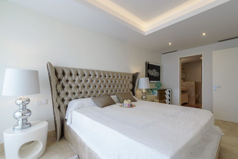 a409333d57b8eda7536422ddb9d4b17b - 11