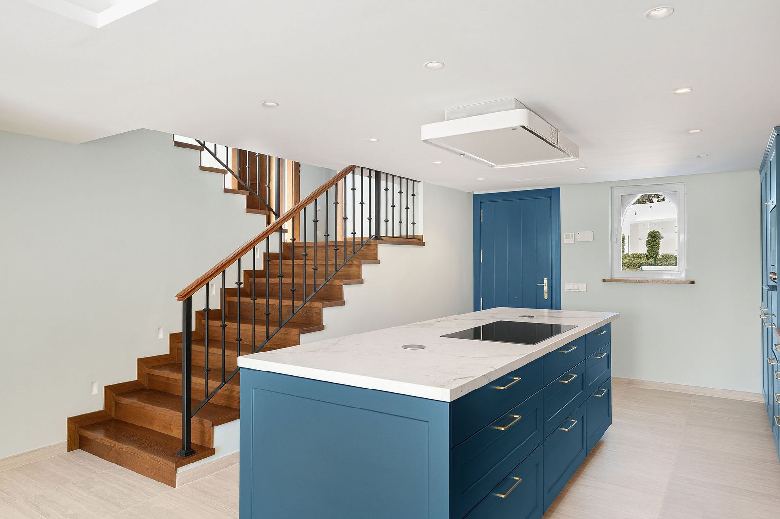 a45d255d42b2da73701a52d344adf1d0 - 12