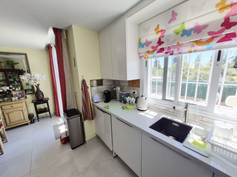 a487d7c372e58ad54b2a974a559a18e4 - 9