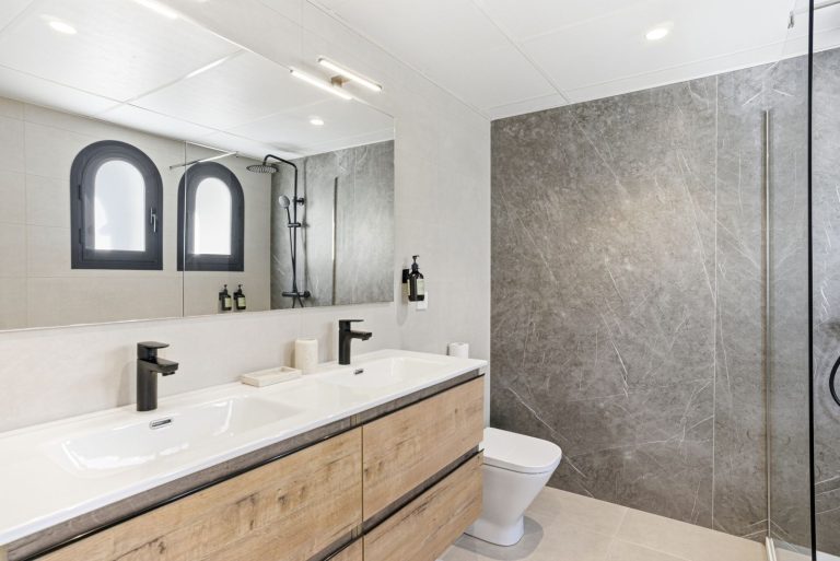 a4e0aacff9019f7971845cb844256eb9 - 12