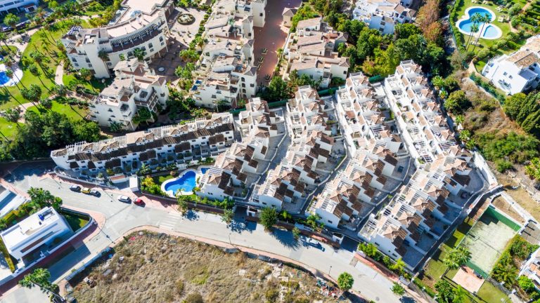 a4e0aacff9019f7971845cb844256eb9 - 8