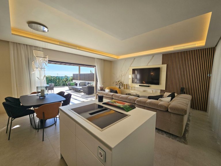 a5bba55c5ee818e23d1a75c3ebfa9bf0 - 14