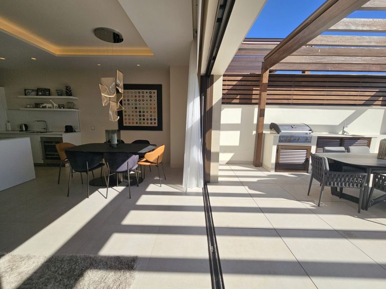 a5bba55c5ee818e23d1a75c3ebfa9bf0 - 16