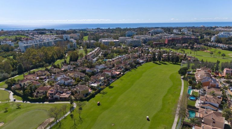 a5bd221a65f6323d89708ba7596fcf11 - 16