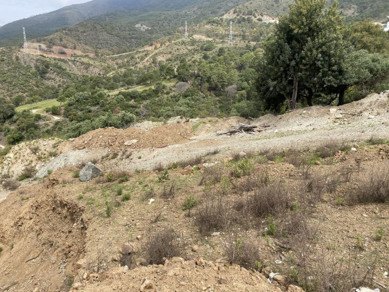 a6638d4b75f6dcf30c95909e280e217c - 3