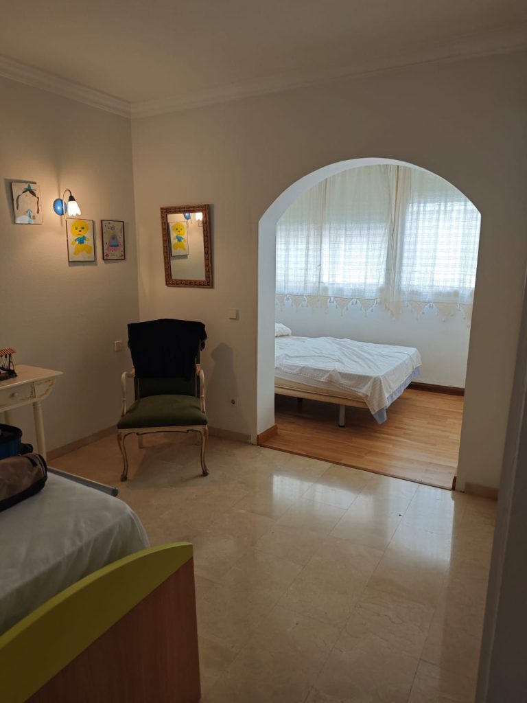 a7befacc6e25d587f1f0192eeb7ec20c - 16