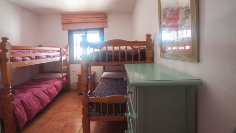 a81e4be0a4886ae32668e8e50ab61af6 - 12