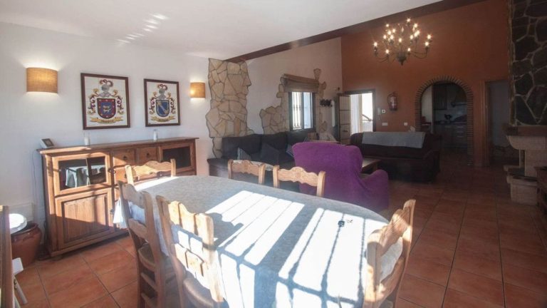 a81e4be0a4886ae32668e8e50ab61af6 - 13