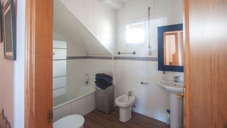 a81e4be0a4886ae32668e8e50ab61af6 - 16