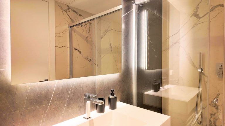 a9e4d09cb2edf15448e75b2aab287a17 - 10