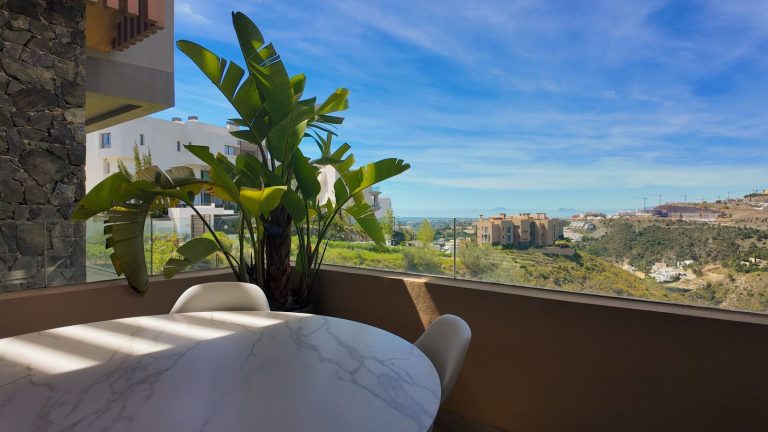 a9e4d09cb2edf15448e75b2aab287a17 - 16