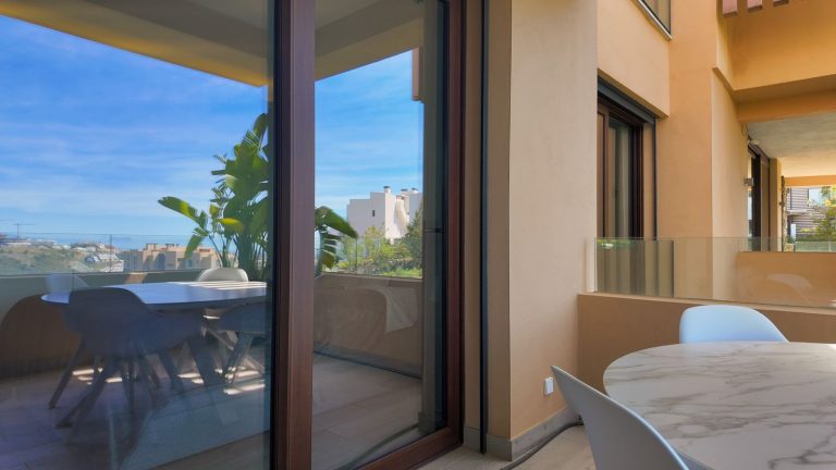 a9e4d09cb2edf15448e75b2aab287a17 - 7