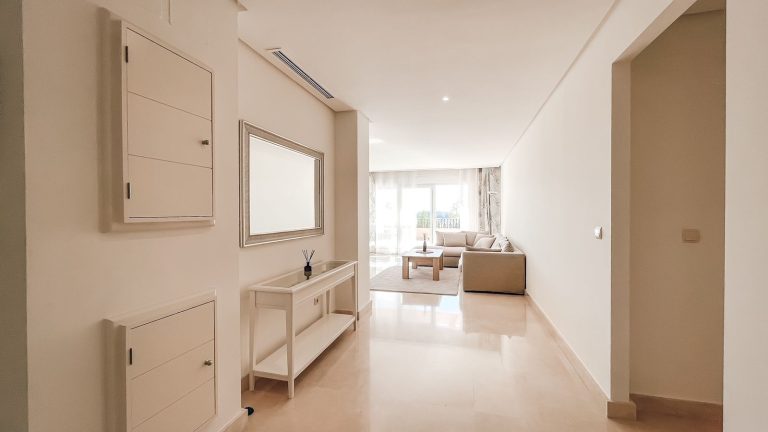 a9fa28b0642a3fe90e6ffbf4e99f06d3 - 3