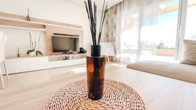 a9fa28b0642a3fe90e6ffbf4e99f06d3 - 9