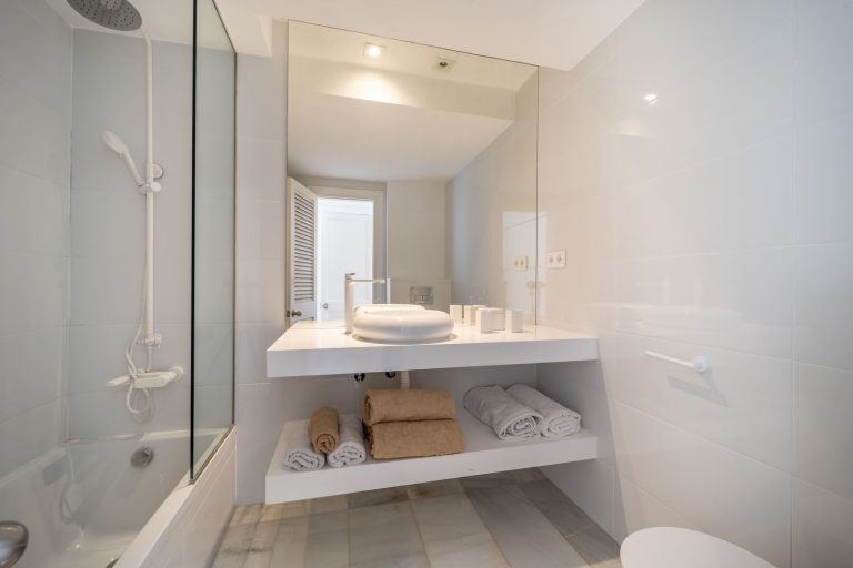 aa502f83d8896377343cbeea47b1bd38 - 14