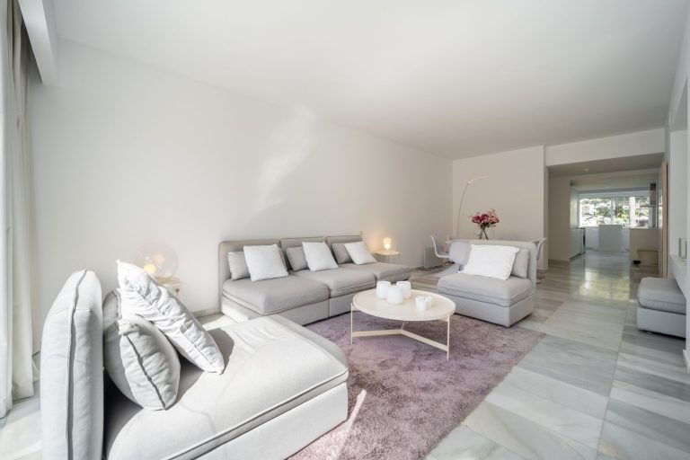 aa502f83d8896377343cbeea47b1bd38 - 8