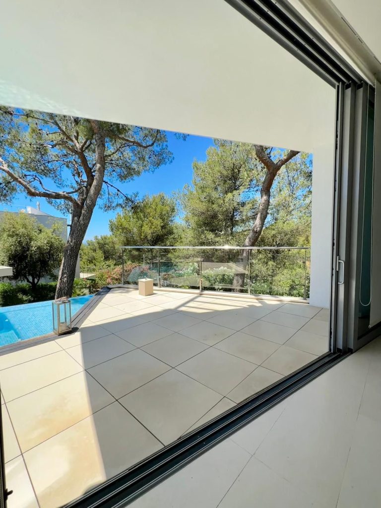 ab98a74fba60a4d441993abc7d5b94cc - 2