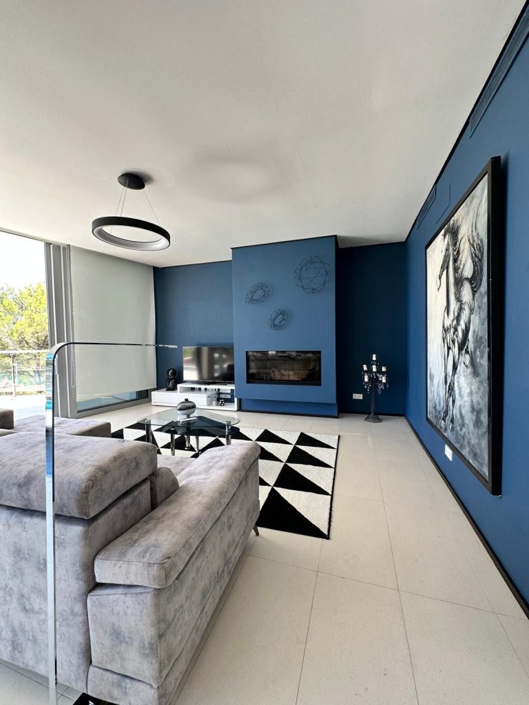 ab98a74fba60a4d441993abc7d5b94cc - 3