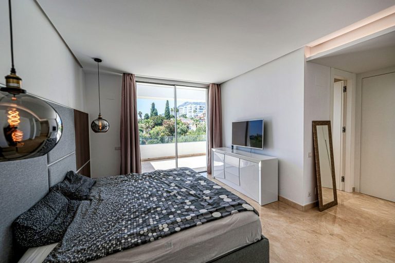 abf9211756c65b26fa53667b4d8e98f2 - 14