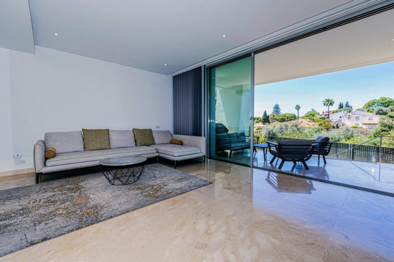 abf9211756c65b26fa53667b4d8e98f2 - 8