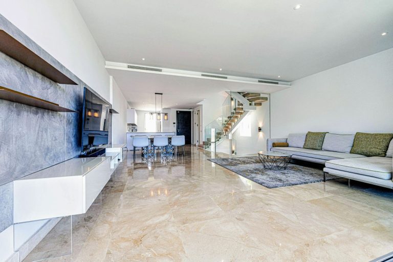 abf9211756c65b26fa53667b4d8e98f2 - 9