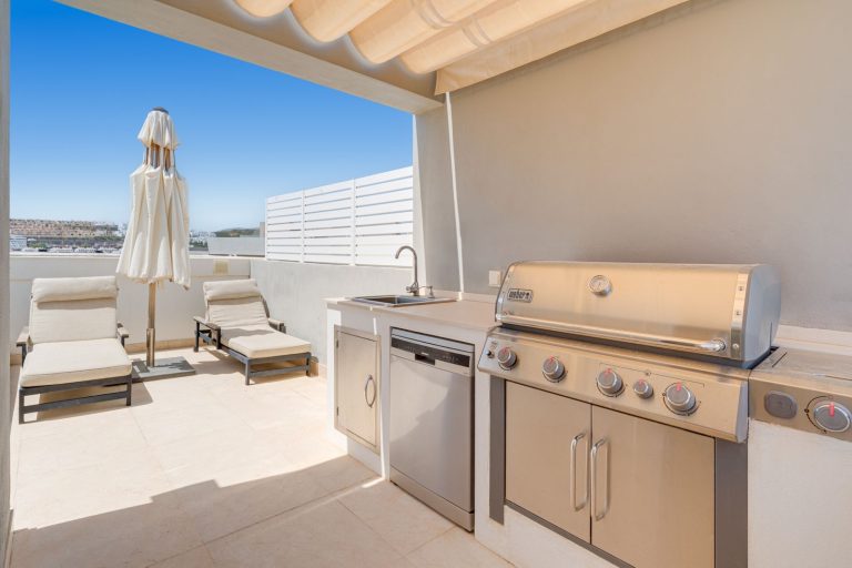 ac11cceb9af1155e90035bd9cfccdbf7 - 5