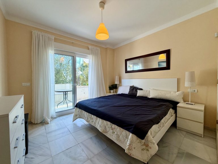 acf39033a00d89f1b4320290f611a8db - 12